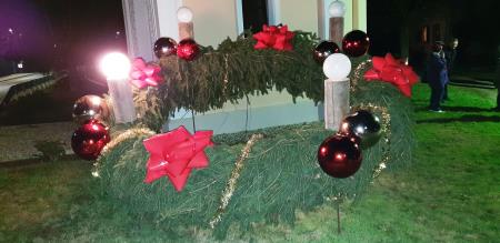 Vaščani Gibine postavili adventni venec 3